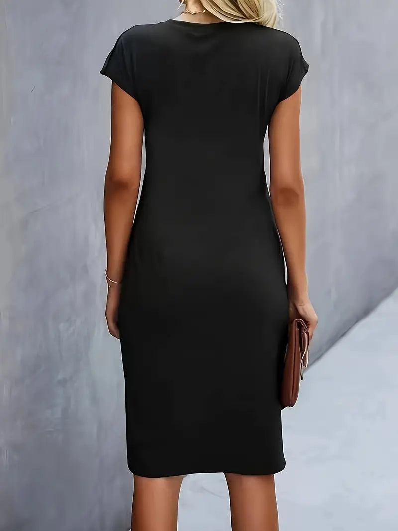 Livia – Timeless Midi Dress with a Flattering Silhouette