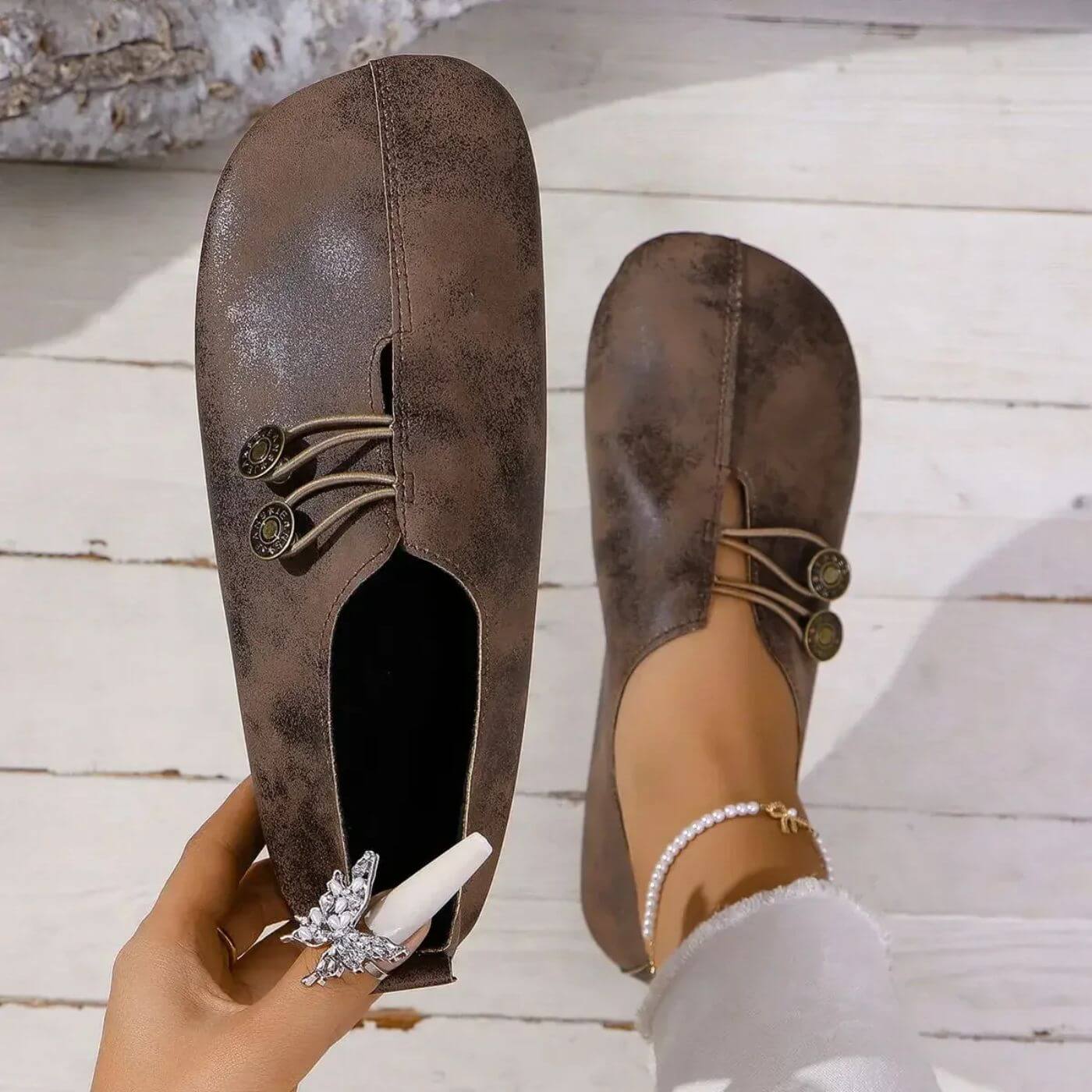 Laluna® | Soft and flexible orthopedic shoes