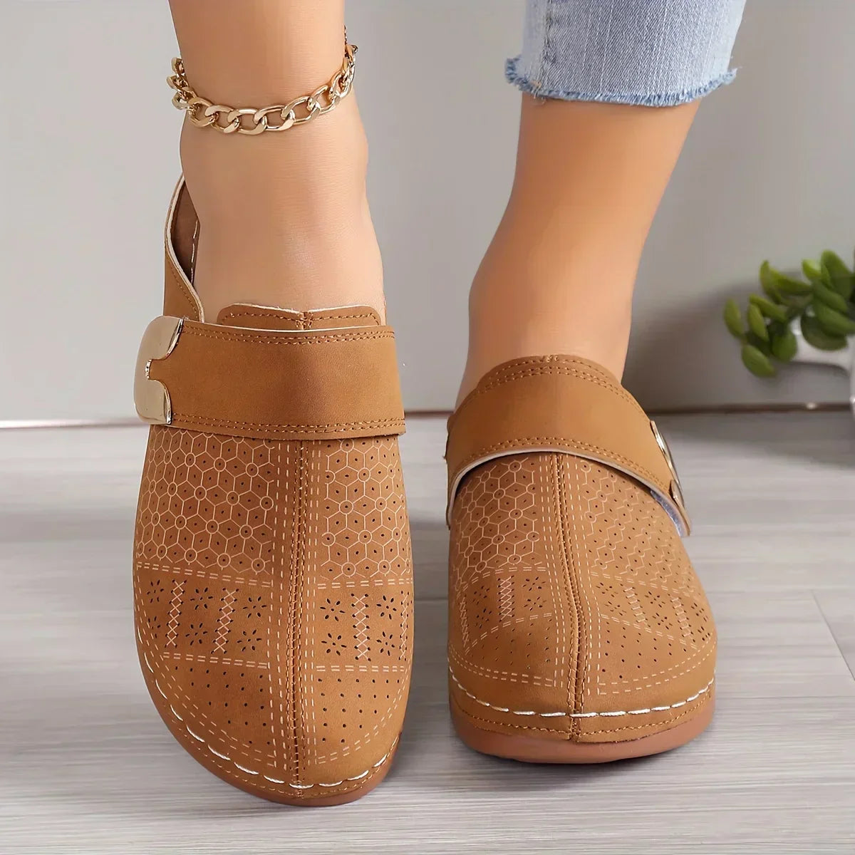 Caprielle™ | Chic Supportive Wedge Sandals