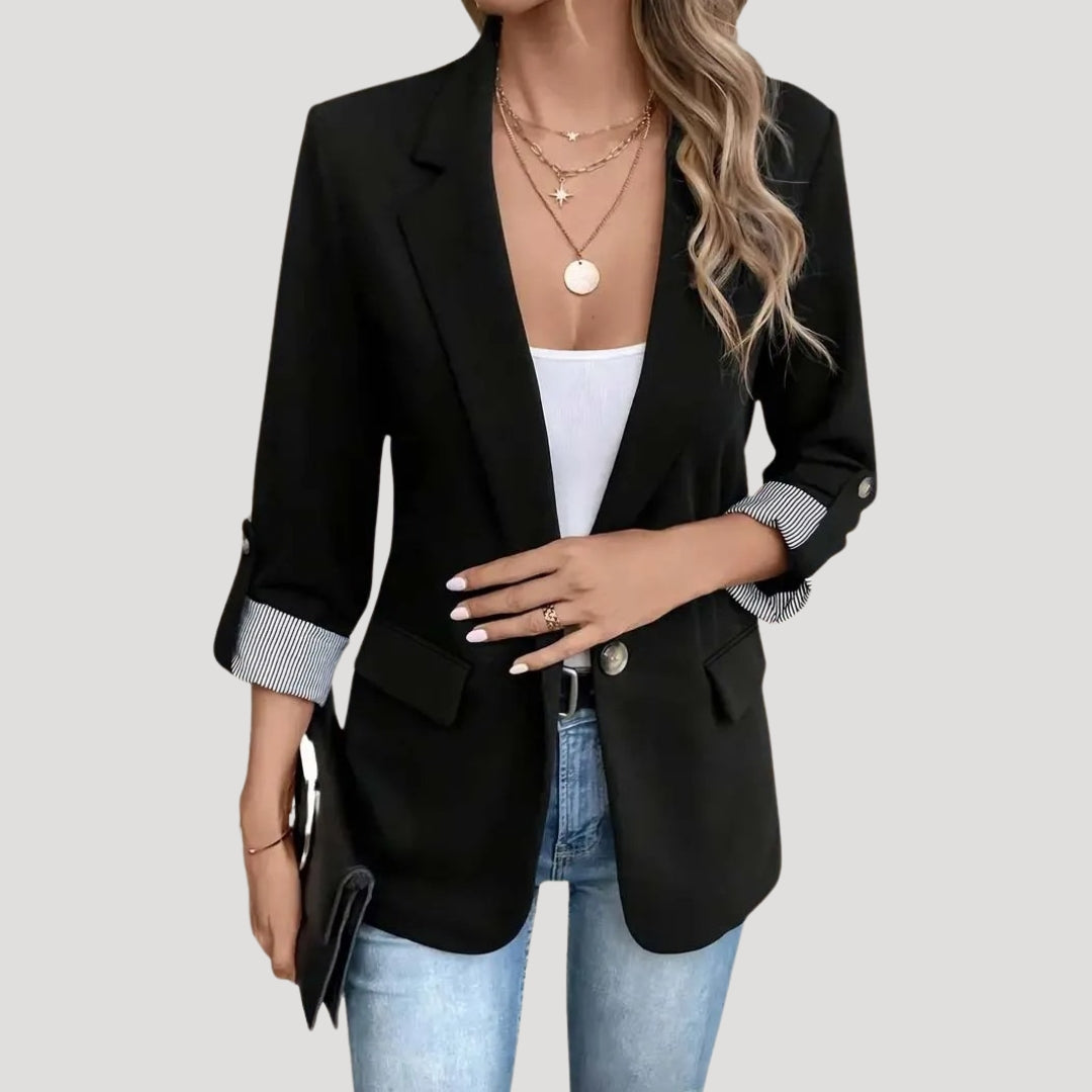 Women's blazer with a tailored fit and rolled-up sleeves